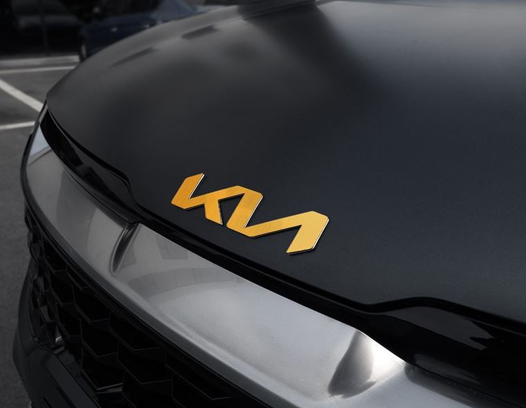 Logo vàng golf hàn quốc kia sportage ( trước + sau )
