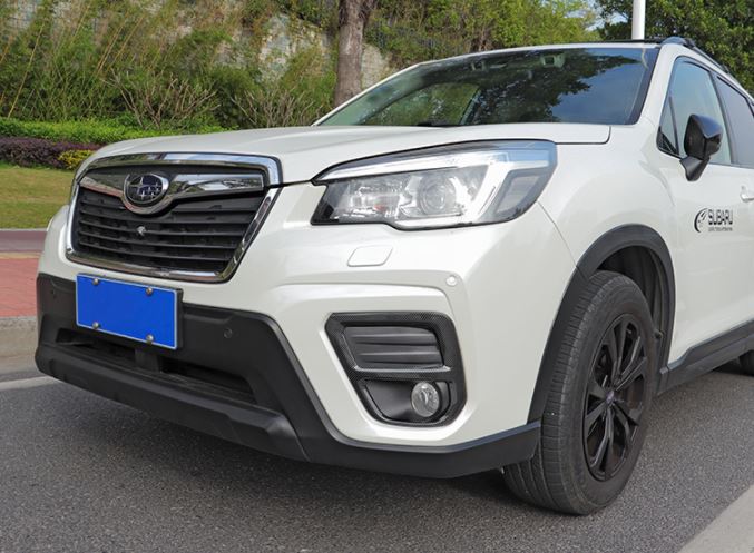 Viền đèn sương mù subaru forester carbon 19-21